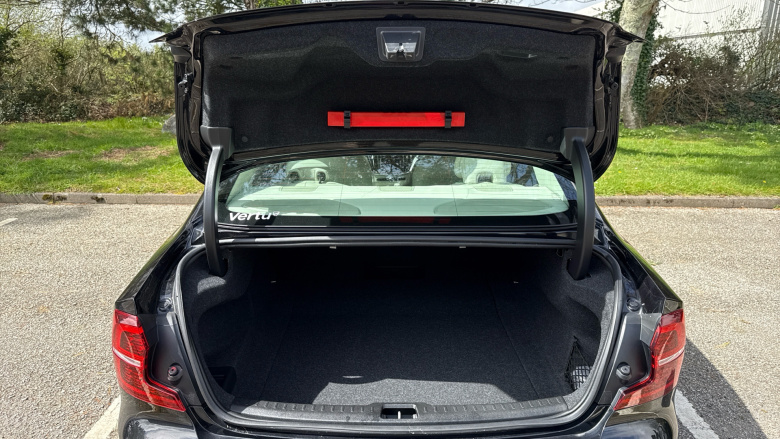 Volvo S60 2.0 B5P Inscription 4dr Auto Petrol Saloon